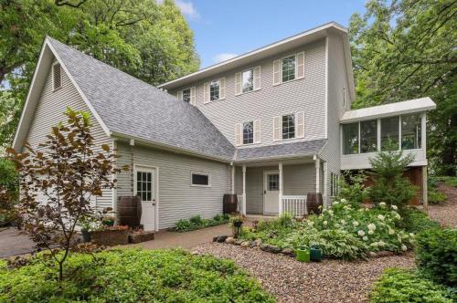 Hazeltine Hideaway – Photos 3