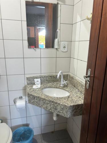 Ένα μπάνιο στο Pousada Do Sol