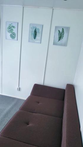 Un lugar para sentarse en Add Story Guest House