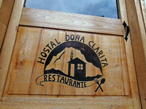 Certificado, premio, señal o documento que está expuesto en Hostal Doña Clarita Inn