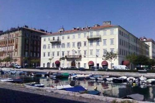 Apartments by the sea Rijeka - 13746