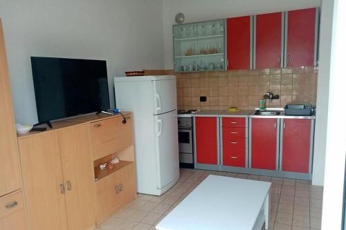 Apartments with a parking space Rogoznica - 20671