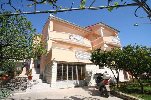 Apartments with parking space Biograd na Moru, Biograd - 20756