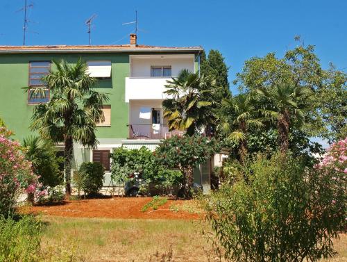 Apartments with parking space Rovinj - 20812