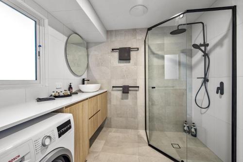 Koupelna v ubytování Salt Life Studio 47 - Belle Escapes Jervis Bay