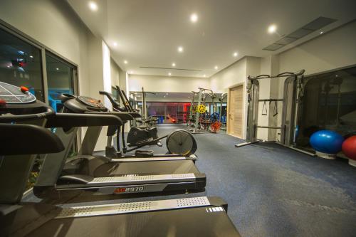 The fitness centre and/or fitness facilities at The View Phuket