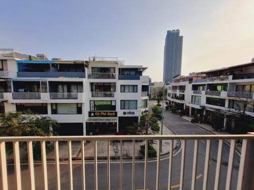 Bangunan di mana terletaknya aparthotel ini