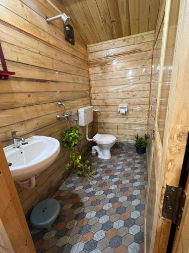 Kúpeľňa v ubytovaní Happy Shack Beach And Wooden Huts
