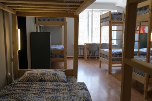 Katil atau katil-katil dalam bilik di Wanderlust hostel Riverside