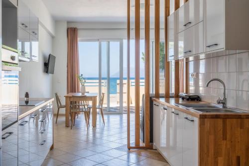 Wink Bnb Paraliaki
