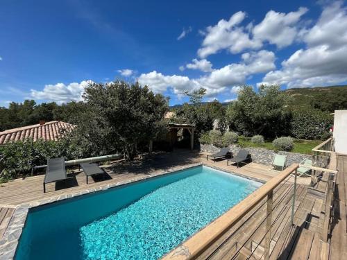 Photo de la galerie de l'établissement Villa en pierre-domaine brellinga site web, à Porto-Vecchio