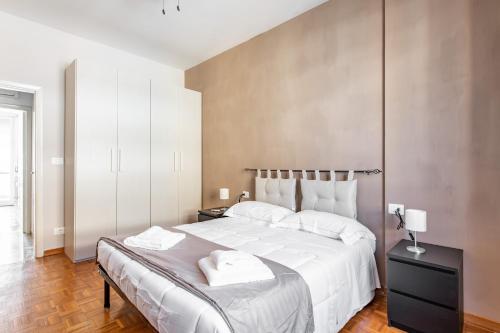 GuestHost - Florence Modern & Bright Apartment!