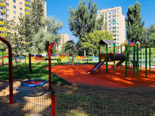 Detský kútik v ubytovaní Andersena Modern A - 10 min CMKP - 5 min Metro - 15 min Center