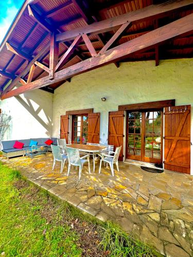 Zdjęcie z galerii obiektu Belle Maison typique Landaise w mieście Biscarrosse