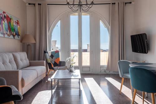 Posedenie v ubytovaní Bel Appartement 5* Vue Mer Et Suquet - Centre Cannes