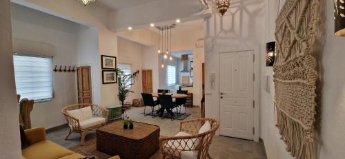 Holidays2Malaga Juan de Austria 2 bed & 2 bathroom 800 mts from Old Town