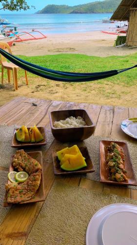 Makanan di atau berdekatan rumah percutian