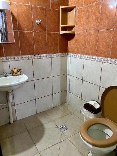 Bilik mandi di Casa Glamour