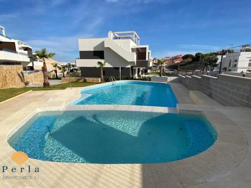 Beautiful new south facing bungalow with large terrace