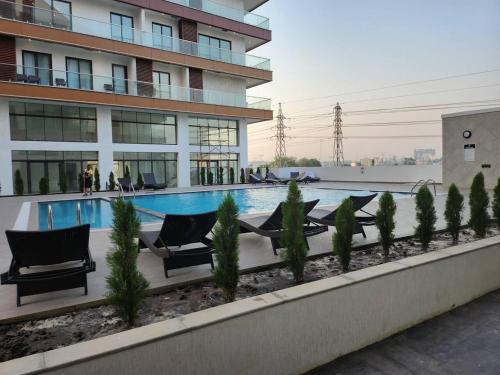 Impeccable & Cozy Gem-5 star Location - Pools Gym