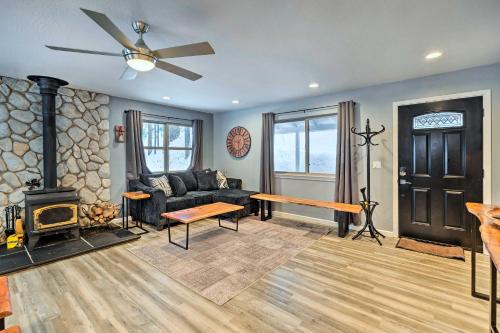 Dog-Friendly Arnold Home, 2 Mi to Lake!
