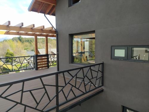 En balkon eller terrasse på Girasoles Home Duplex