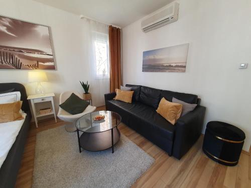 Apartman guru 3 Szeged 6720 Szeged, 8 Oskola utca kép - 3