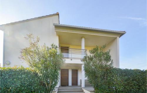 Nice apartment in St, Florent with 2 Bedrooms and WiFi