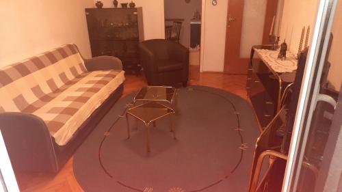 Apartments with WiFi Rijeka - 20929
