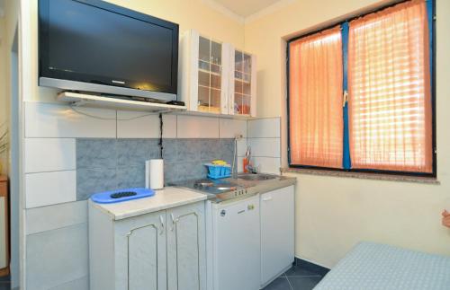 Apartments with parking space Pula - 20815