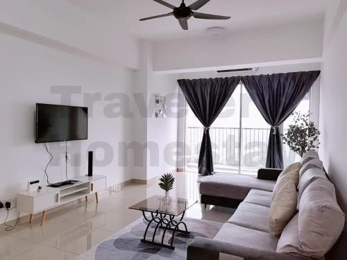 Gallery image of FREE WI-FI Travelers Homestay SitiawanThe Venus Apartment in Sitiawan