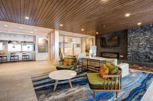 Fairfield Inn & Suites Minneapolis North Image