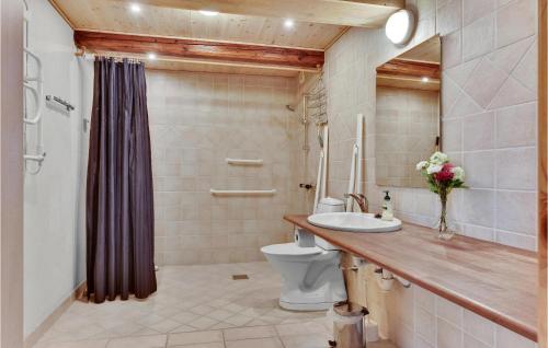 A bathroom at Fuglsang