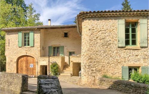 Awesome home in Laudun L Ardoise with Outdoor swimming pool, 4 Bedrooms and WiFi