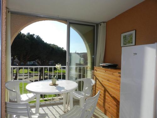 Appartement La Londe-les-Maures, 2 pièces, 5 personnes - FR-1-713-72