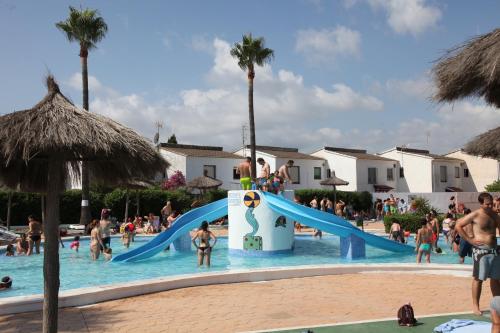 Aparthotel Acualandia