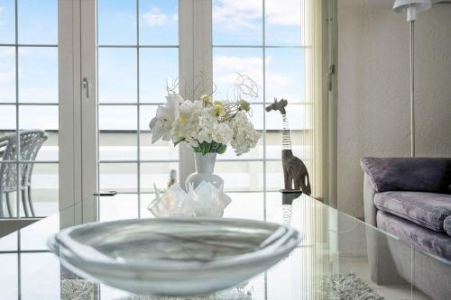 Holiday Apartment With Sea View On The Cliffsにあるシーティングエリア
