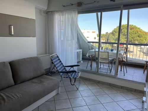 Studio Cabine Climatisé, Plage et Piscine, 4 Couchages - Port Camargue - FR-1-250-151