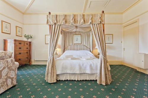 Ένα ή περισσότερα κρεβάτια σε δωμάτιο στο Drawing Room Far Sawrey Windermere