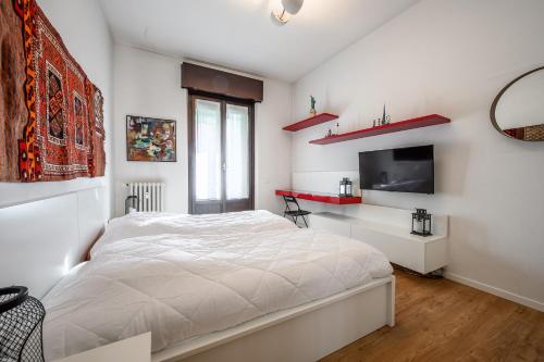 tHE Lantern Flat - Ticinese Navigli