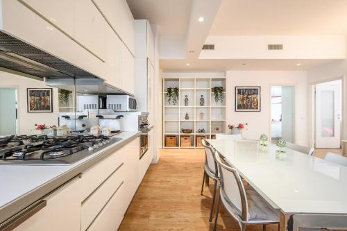tHE Lantern Flat - Ticinese Navigli