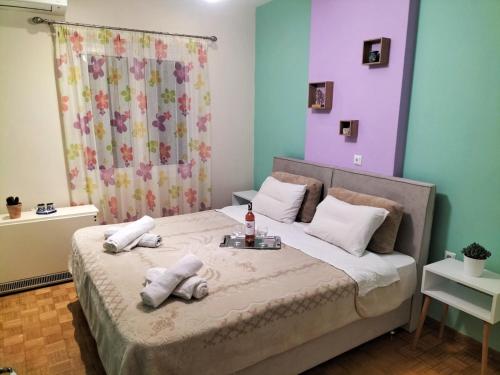 Postel nebo postele na pokoji v ubytování MS Corfu Center Apartment