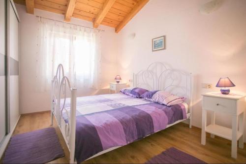 Posteľ alebo postele v izbe v ubytovaní Villa Nevena in Buići Poreč for max 10 Persons 6km from the beach