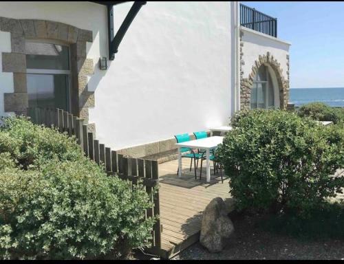 Fotografia z galérie ubytovania Std terrasse & jardinet vue océan & accès plage v destinácii Batz-sur-Mer