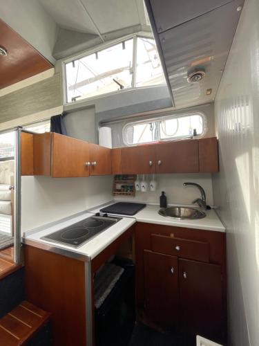 Confortable Yatch