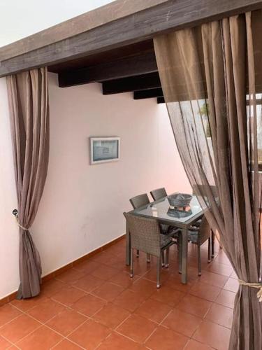 Villa Poppy, Royal Park Village, Corralejo