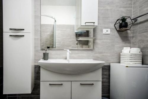Ένα μπάνιο στο Apartments Zdeslav
