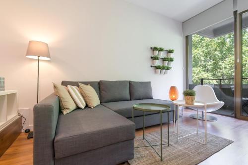 Paseo del Prado I – Studio with Terrace