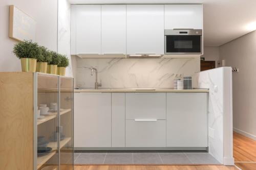 Paseo del Prado I – Studio with Terrace