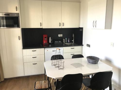 Cap Esterel: Appartement 3 pièces avec grande terrasse et vue mer